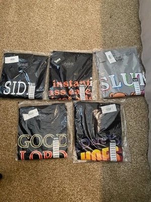 Lote de 5 camisetas Spencers contenido adulto Foto 1 de 4