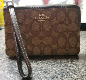 COACH Large Corner Zip Wristlet In Signature Canvas IM/KHAKI/BROWN - Picture 1 of 12