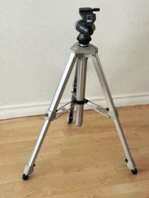 LINHOF stronger Tripod extending to 41.5" with GITZO G 1276M Tripod Head - Image 1 of 4
