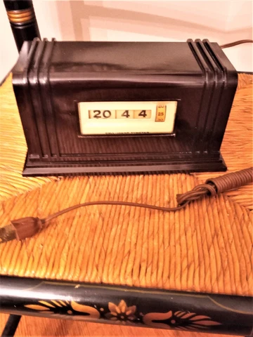 Rare Vintage Pennwood Numechron 24 hr Model 124 Ham Radio Operator Desk Clock Cover