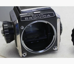 ZENZA BRONICA S2 - Picture 1 of 9