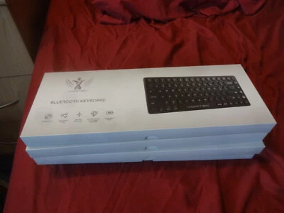 Joblot of four bluetooth wireless keyboards (std QWERTY keyboard) - Image 1 of 2