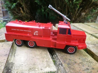 SOLIDO POMPIER BERLIET GBC 34 CAMIVA proche du neuf sans boite, voir photos. - Photo 1/2