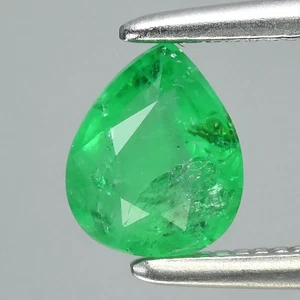 💎 0.45ct 5.5x4.5mm Pear Green Emerald - Unheated, Colombia Gemstone - Picture 1 of 4