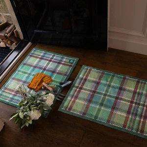 Hug Teppich (Tartan Grün) Schmutzfänger Fußmatte & Läufer Maschinenwaschbar - Bild 1 von 8