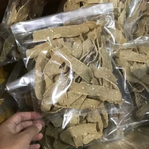 4 packs x 500G FRESH FISH CRACKERS (keropok ikan ) - expedite shipping - Picture 1 of 4