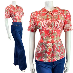 VINTAGE 60s 70s RED WHITE GREY GEOMETRIC FLORAL MOD DAGGER SHORT SLEEVE SHIRT 14 - Picture 1 of 6