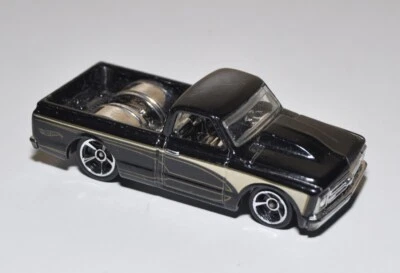 Hot Wheels Chevrolet '67 Chevy C10 serie HW Hot Truck 3/10 nero anno 2016 - Immagine 1 di 4