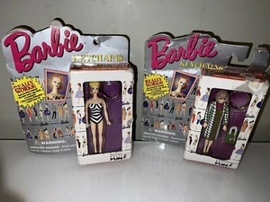 Barbie Puppe Schlüsselanhänger Neu In Box & 1994 Barbie Buch Lot (2) Vintage - Bild 1 von 4