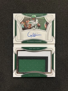 2022 National Treasures Garrett Wilson Rookie Jumbo Prime libretto automatico /49 jet - Foto 1 di 2