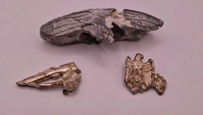 Wehrmacht Bodenfunde Infanterie-Sturmabzeichen, Dolch Parierstange etc. - Bild 1 von 4