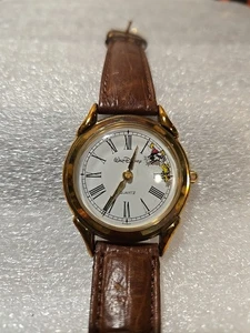 Mickey Chasing Pluto Mickey Mouse Character Watch Disney Store Exclusive DS-16 - Picture 1 of 12