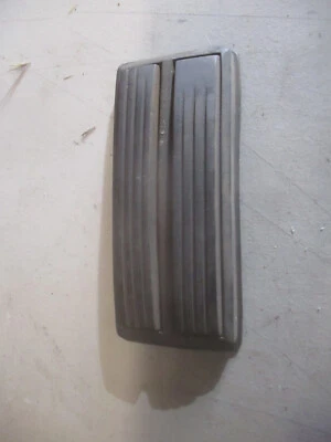 Almohadilla de pedal de freno Chrysler Maserati TC 89 90 Foto 1 de 2