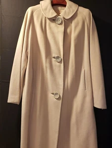 Vintage Cashmere coat 40's or early 50's. Beautiful styling. Medium. - Picture 1 of 6