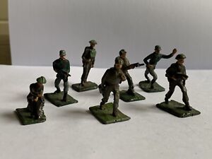 Vintage Union of  South Africa LEAD TOY set US? ARMY SOLDIERS 7 all different