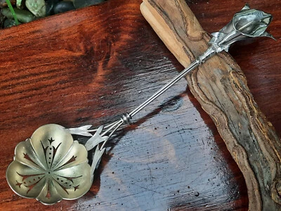 Tamiz de azúcar Whiting Cala Lily de plata de ley con tazón punteado lavado en oro Foto 1 de 4