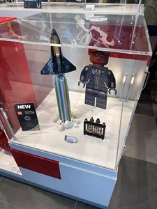 LEGO Icons 10391 Pharrell Williams Over the Moon Set Building Kit - Brand New - Picture 1 of 3