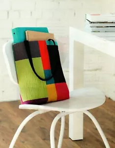 Bolso de Mano Moderno Patrón Edredón Piezas Casi Nuevo - Imagen 1 de 1