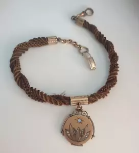 Seltene antike geflochtene Trauer Haar Uhr Anhänger mit verziertem Medaillon Charm - Bild 1 von 13