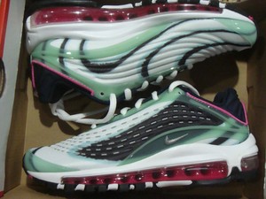 air max deluxe grade school