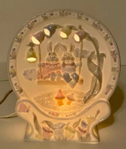 Osterhasen Frühling auf einer Schaukel Porzellan Nachtlicht Tischdekor 8,25" H - Bild 1 von 9