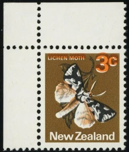 New Zealand #918 Orange Color Shifted Lichen Moth 3c Postage Stamp 1970 Mint NH - Picture 1 of 1