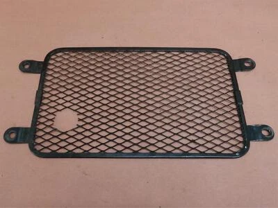 Tela grade tampa frontal radiador SUZUKI GSX250R 250 2018-2021 - Imagem 1 de 4