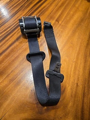 Dodge Caliber 2010 retractor de cinturón de seguridad trasero izquierdo negro OEM P6438b188 Foto 1 de 4