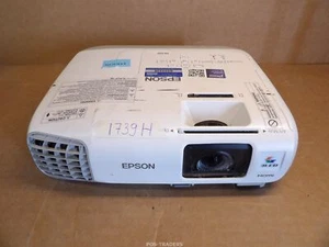 Epson EB-X20 XGA projector Beamer 3LCD 2700 Lumens HDMI - 1,739 H - EXCL REMOTE - Bild 1 von 10