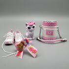 Zuru Mini marki Fashion Series 3 Różowa torebka wiaderkowa, trampki i czytanie dla kotka