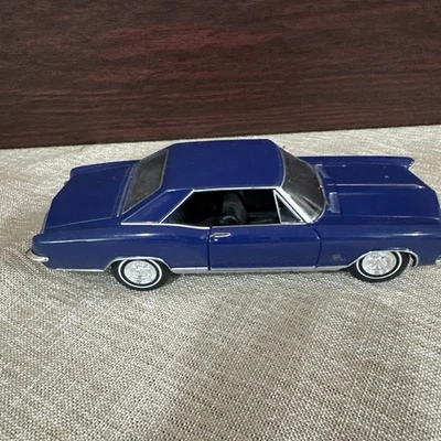 1965 Buick Riviera Gran Sport 1/24 Scale Diecast Metal Model by Welly - BLUE 315 - Image 1 of 4