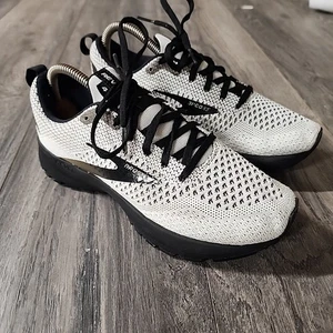 Brooks Revel 4 Women's Running Shoe US Size 8.5 White Black Sneakers Womens - Picture 1 of 8
