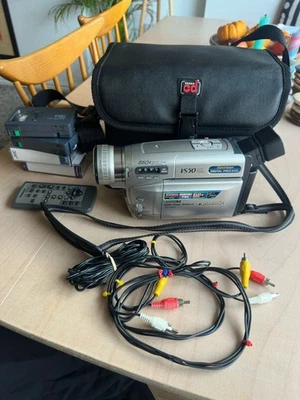 Panasonic NV-VS50EG Mini DV Digital Video Camera w/ Remote Charger Tapes Cables - Image 1 of 4