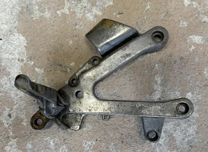 APRILIA RS 125 RS125 FRONT RIGHT RIDERS FOOT REST PEG AP8132957 FREE POST - Picture 1 of 5