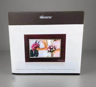 New Memorex 10" Widescreen LCD Photo Frame w/Wireless Remote - Image 1 of 4