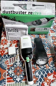 Black & Decker Dustbuster Reviva Hand Vacuum, Cordless REVHV8J40W New - Picture 1 of 10