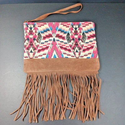 Cartera de gamuza marrón American Eagle Outfitters, boho, hippie, bolso occidental BOHO IN Foto 1 de 4