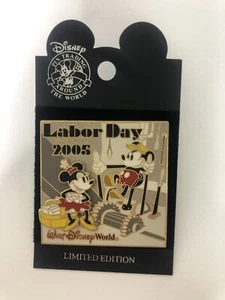 Disney Pin 2005 Labor Day Mickey Minnie Limited Edition - Picture 1 of 2