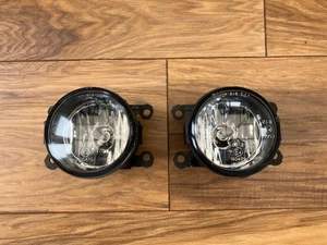 Ford Fiesta Mk6 Mk7 2005-2018 Front Fog Lights New Pair Driver Passenger Side - Picture 1 of 3