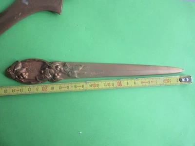 COUPE PAPIER OUVRE LETTRE  BRONZE SIGNE M BONNOT - Photo 1/4