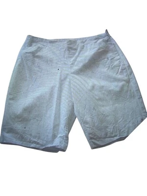 WHITE WALKING BERMUDA LINED FLAT FRONT SHORTS by COVINGTON, SZ 8 - Image 1 of 4