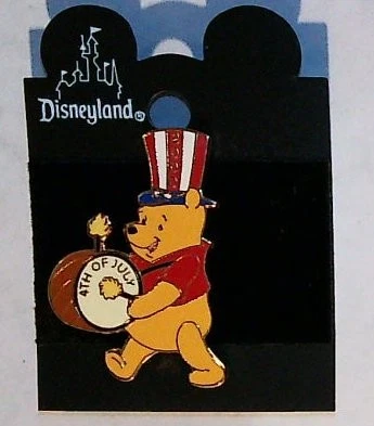 Prendedor Disneyland Disneyana 1,5 pulgadas Winnie the Pooh 4 de julio esmalte de tambor Foto 1 de 2