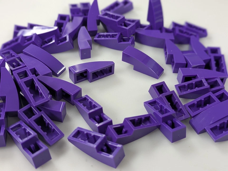 LEGO Lote 50x Nuevo Púrpura Oscuro Pendiente, Curvo 3 x 1 (50950) Ladrillos de Construcción a Granel Foto 1 de 1