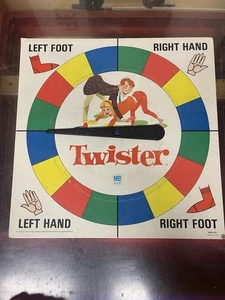Vintage 1966 Twister Spiel Milton Bradley NUR Spinner - Bild 1 von 5
