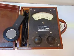 Illuminometer 109849 No. 3040 (In Japanese) In Wooden Box S5432 - Picture 1 of 12