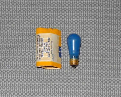Rare Vintage General Electric GE Blue FG-616 Light Bulb NOS 6w 120v CE USA - Image 1 of 4