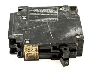 ITE Siemens Q1515 Circuit Breaker 15/15A, 1P, 120V, 10K, QT Duplex - Picture 1 of 5