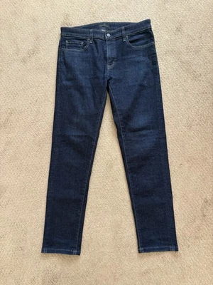 Jeans masculino UNIQLO stretch slim fit lavagem escura 31x28 - Imagem 1 de 4