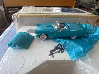 1:43 Diecast Franklin Mint TEAL 1956 FORD THUNDERBIRD with Box - Image 1 of 4