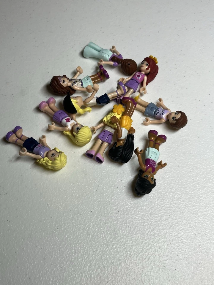 Lego friends 10 count in great condition - Image 1 of 3